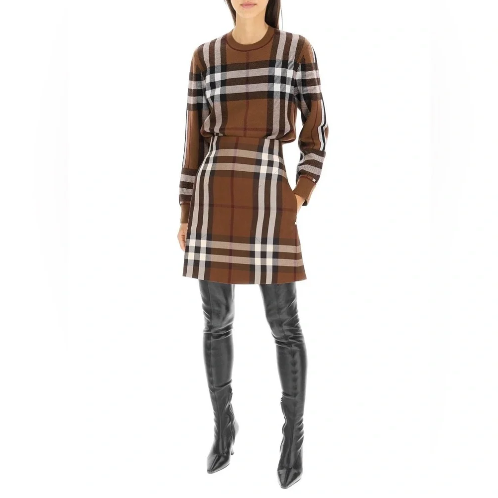 ✨ New Authentic Burberry Wool Check Skirt – Dark Birch Brown | Women’s Size 0 ✨
